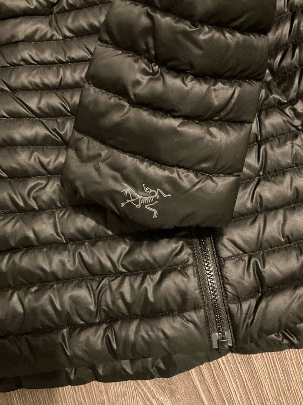 Arc’teryx Yerba lightweight jacket. - Picture 7 of 7